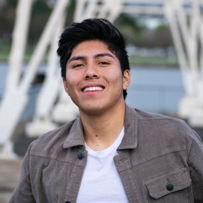 Aaron Untiveros