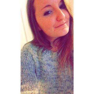 Aynslee Darmon