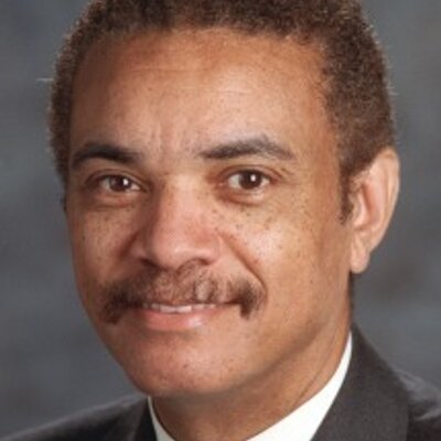 Bob Sanders