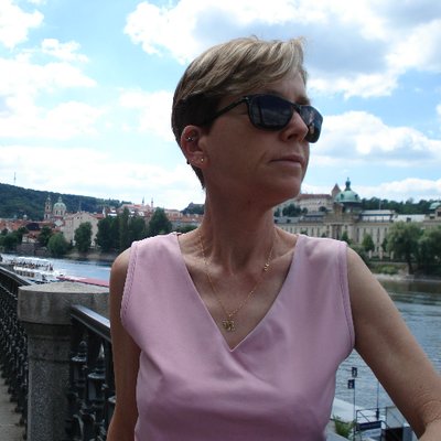 Cathy Elelman