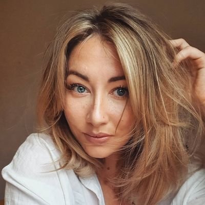 Danielle De Wolfe