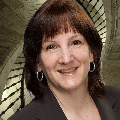 Donna Apidone