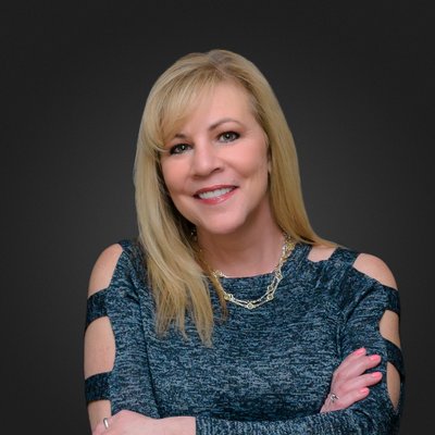 Donna Cruz