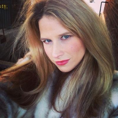 Lauren Stoll