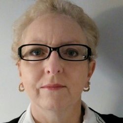 Lindsay Jones