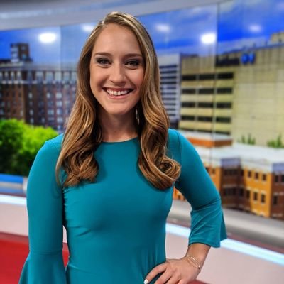 Lindsey Kennett