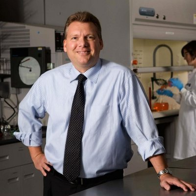 Michael Helmstetter