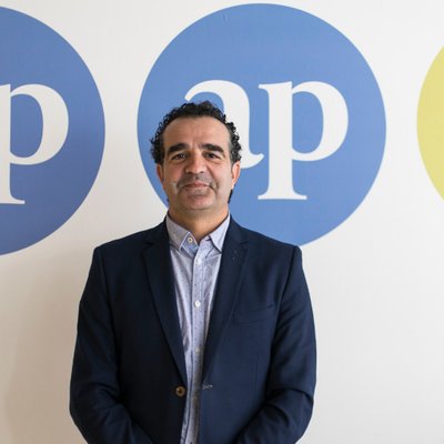 Miquel González
