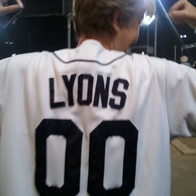 Todd Lyons